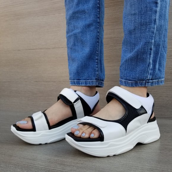 90s Chunky Platform Velcro Light Weight Sandal - Picture 8 of 8